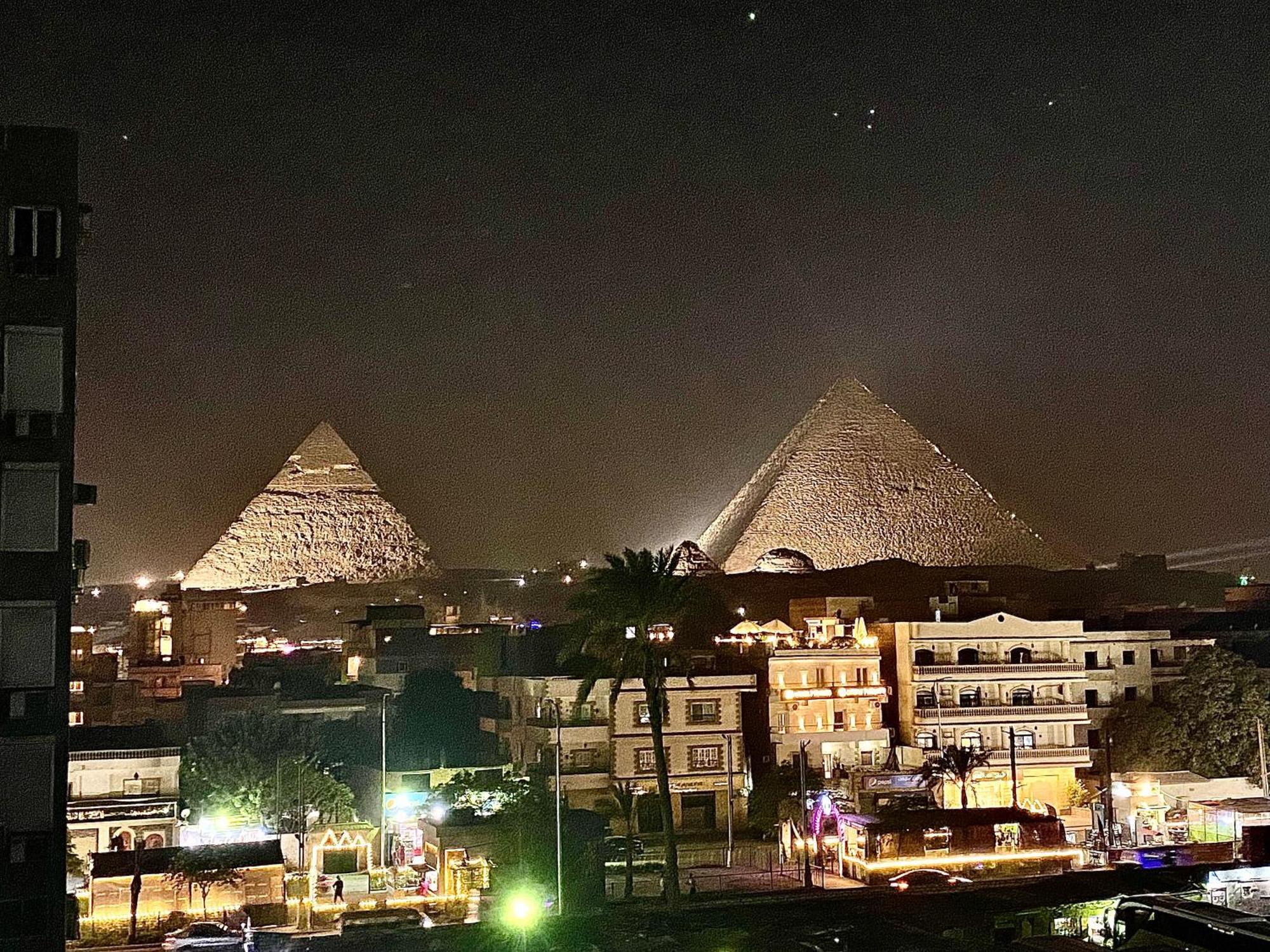 King Ramses Pyramids View Il Cairo